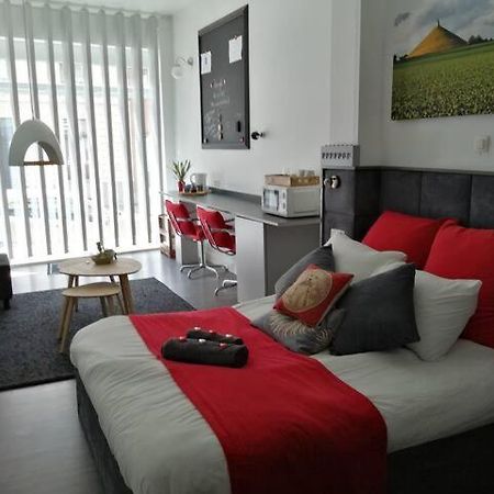 The Romantic Waterloo Lion'S Suite Braine-lʼAlleud Exterior foto